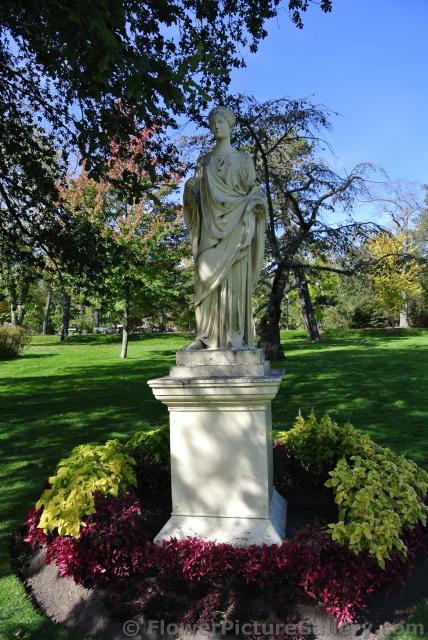 Roman woman statue at Halifax Public Gardens.jpg