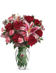Image of valentines day arrangement with pink flowers.PNG