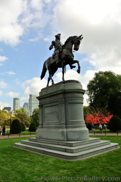 George Washington Statue at Boston Public Garden.jpg