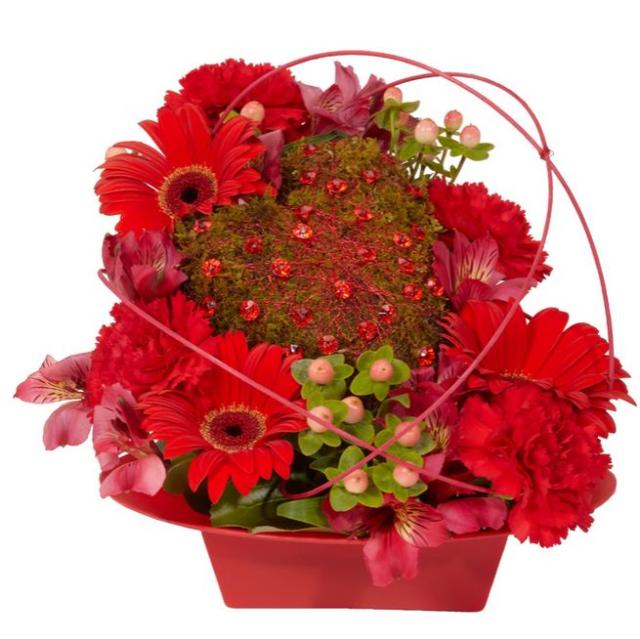 Red Valentines Day Center Piece.JPG