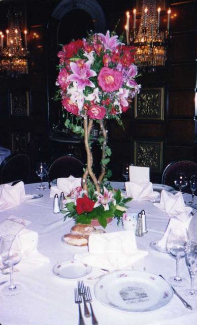 High centerpiece for weddings.PNG