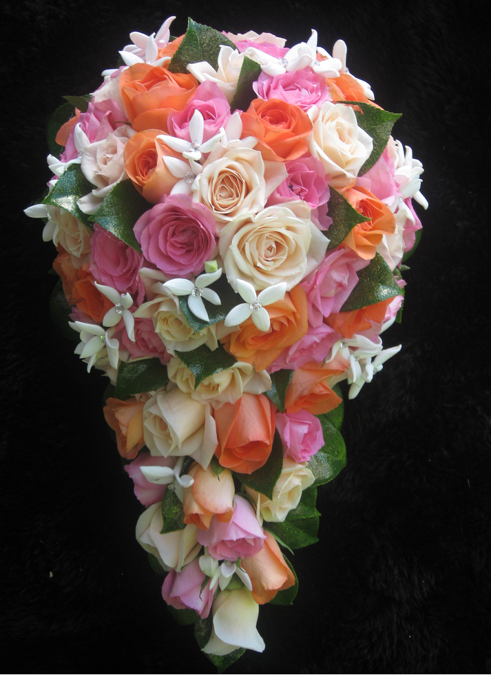 Big wedding bouquet pictures.PNG