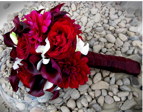 Deep dark flowers bouquet pictures.PNG