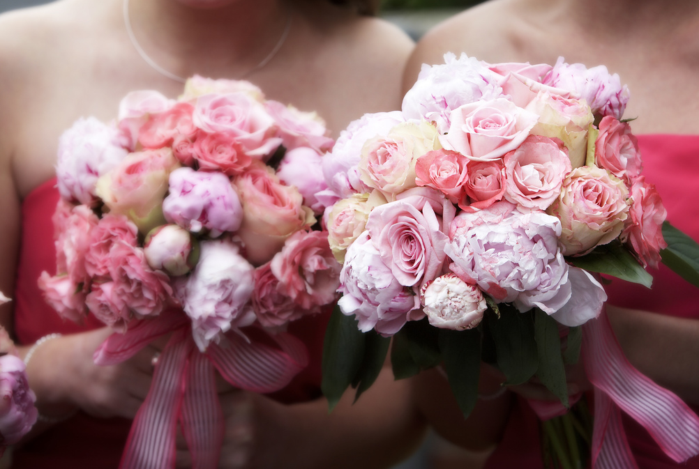 Pink bridesmaids bouquets pictures.PNG