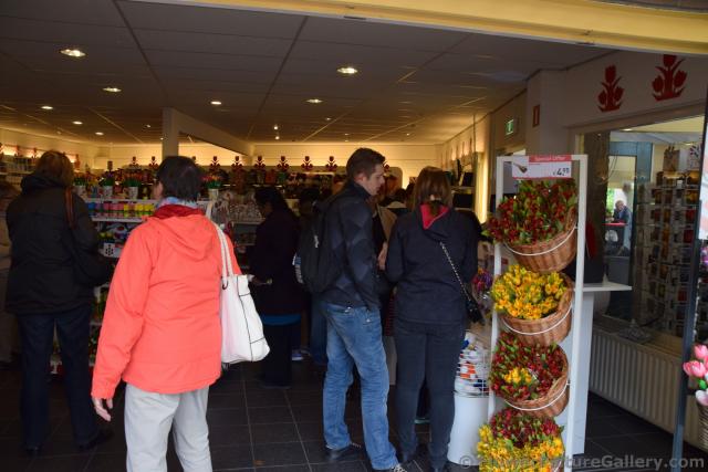 Keukenhof Souvenir Store.jpg