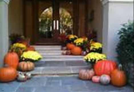 Front door Halloween decoration ideas.JPG