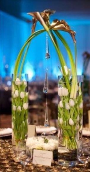 2015 modern wedding centerpieces with unique decor.JPG