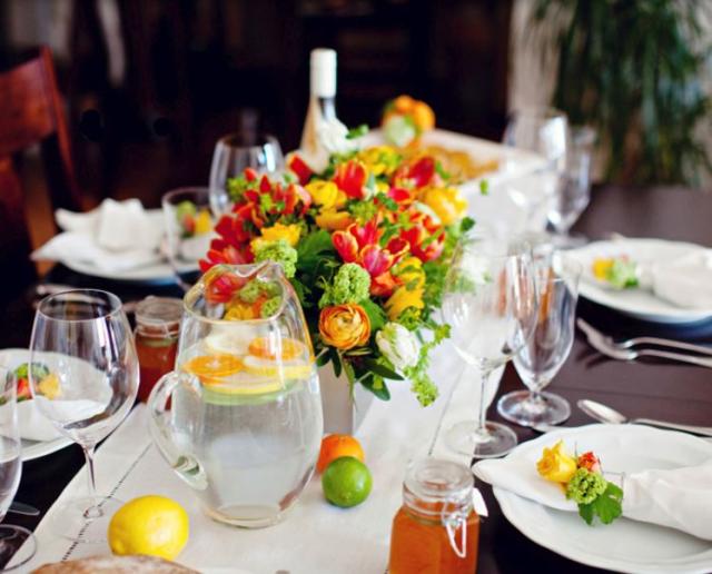 Summer wedding reception table decoration ideas pictures.JPG