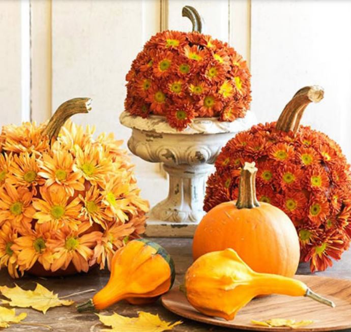 2015 Halloween party table decoration.JPG