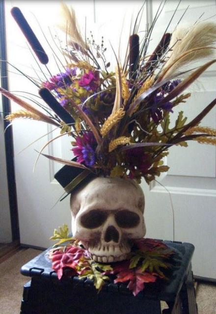 Scary halloween centerpiece ideas picture.JPG