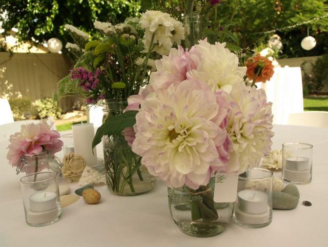 Natural flowers perfect for simple yet beautiful wedding arrangements