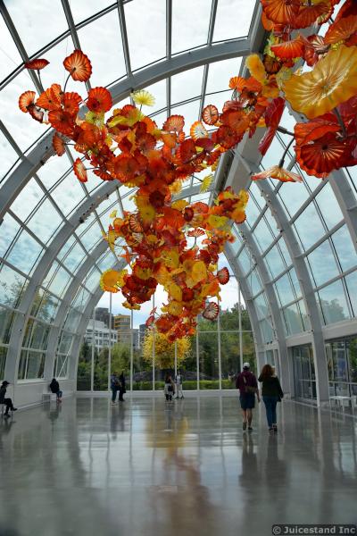Chihuly Garden Glass House with Impressive Huge Floral Sculpture