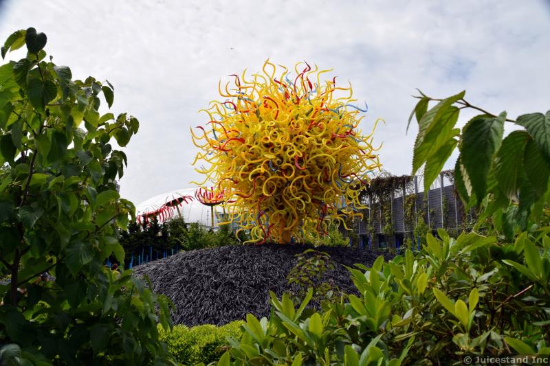 Hydra-like Outdoor Glass Sculpture