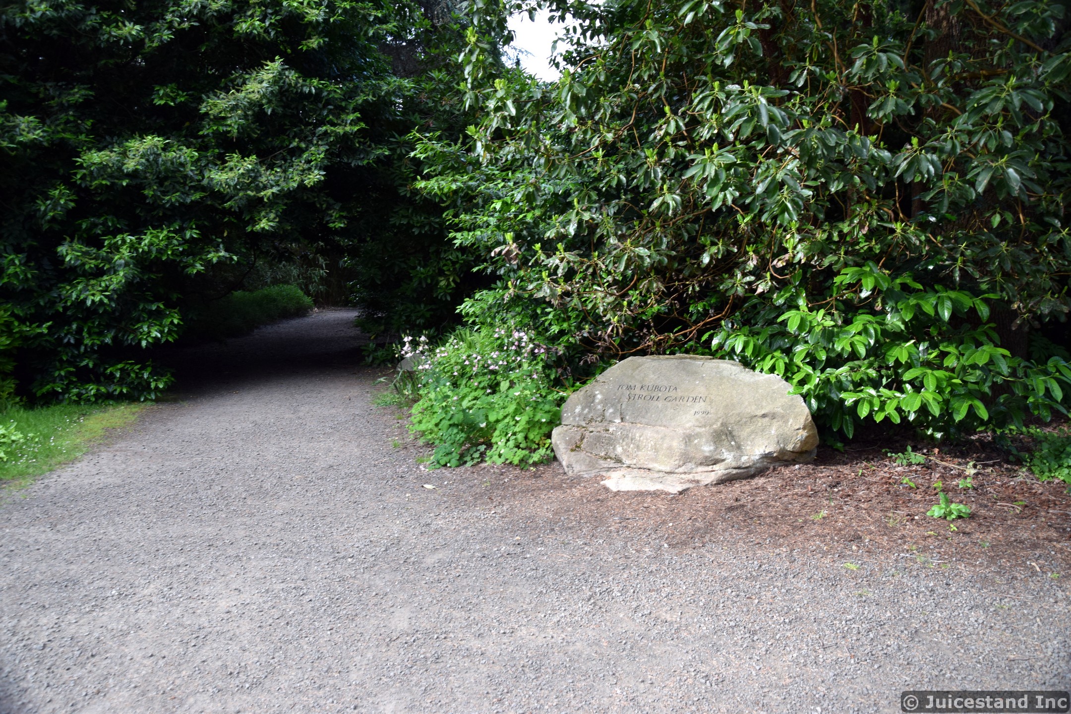 Tom Kubota Stroll Garden Inscription