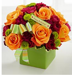 Modern bouquet pictures of birthday bouquet in green box.PNG