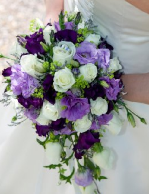 Light lavender and dark purple lisianth.PNG
