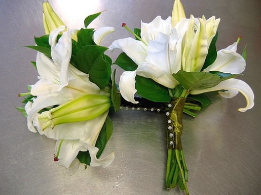 calla lilies wedding bouquet picture.jpg
