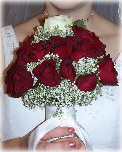 red roses wedding flowers.jpg
