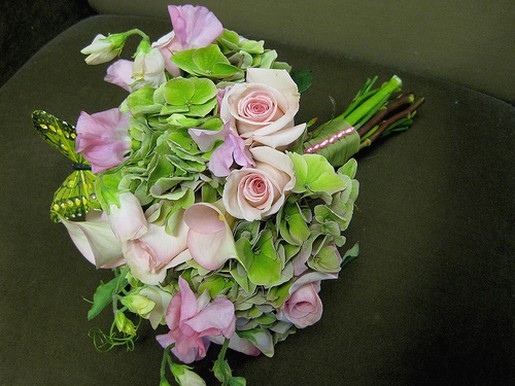 trendy wedding bouquet picture.jpg