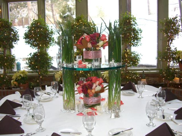 Beautiful and Dramatic Table Center Piece picture.jpg