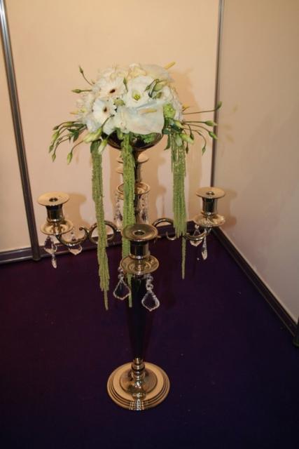 center pieces for wedding.jpg