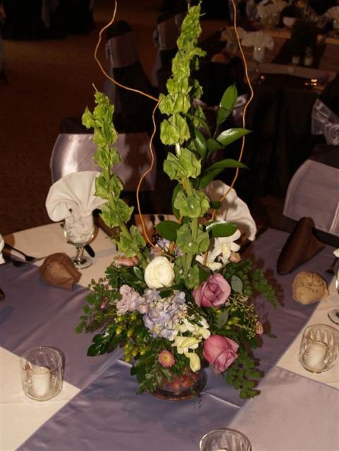 wedding decorations center pieces.jpg