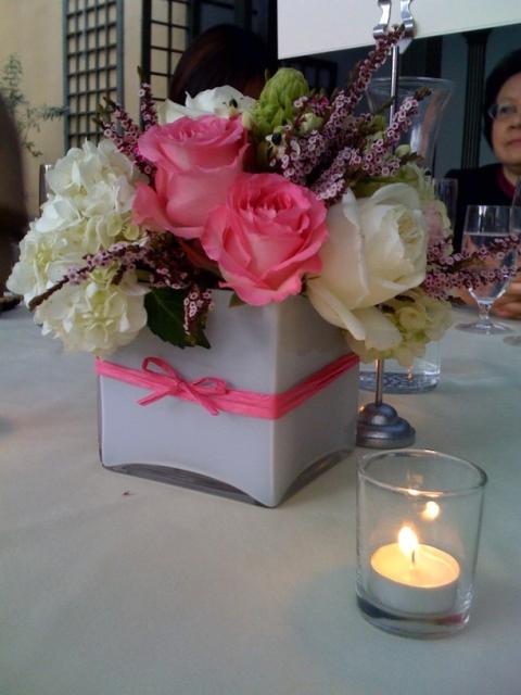 Modern and elegant wedding center pieces photo.jpg