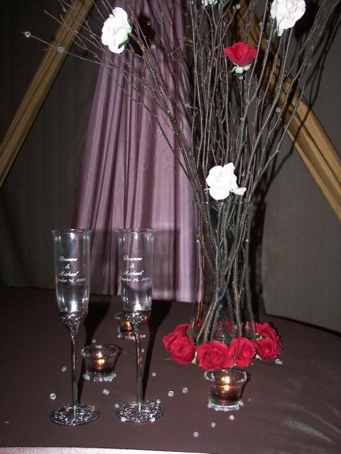 Picture of Bride and Groom Table Decor.jpg