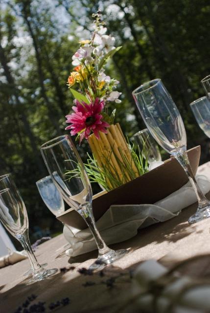 picture of creative wedding center pieces.jpg
