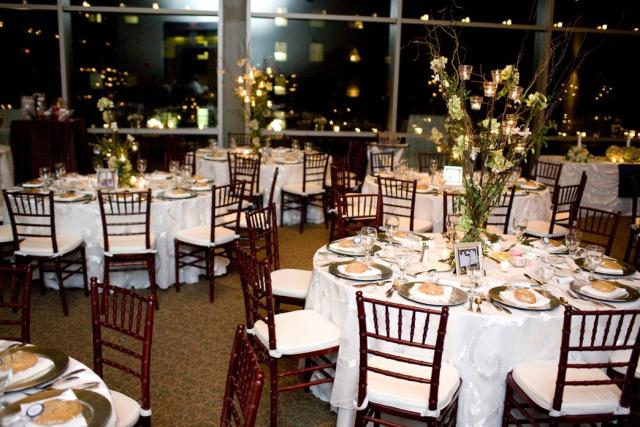 pictures of wedding center pieces.jpg