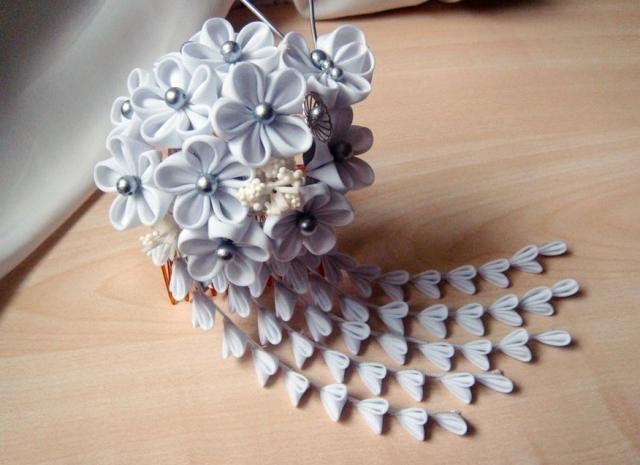 Beautiful unique brides bouquet in light purple.jpg