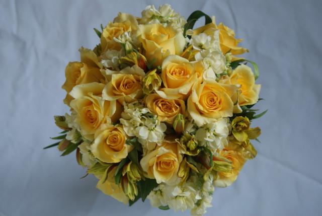 Summer wedding bouquet with yellow roses and cream flowers.jpg