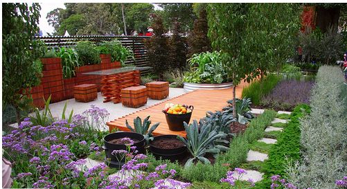 a garden of flowers_very beautiful garden.JPG