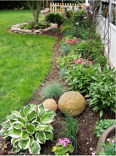 flowers for gardens photos.JPG