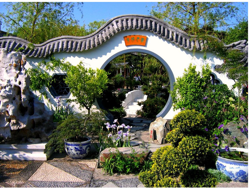 The Chinese Moon Gate Garden.JPG