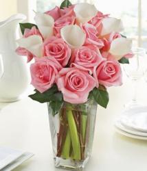Pink Rose and Calla Lily in square glass vase picture.JPG